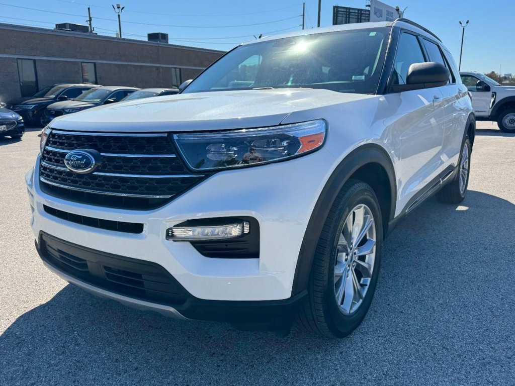 Certified 2023 Ford Explorer XLT w/ Equipment Group 202A AWD/4WD image 8