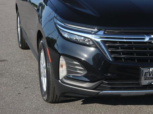 Used 2023 Chevrolet Equinox LT FWD image 9