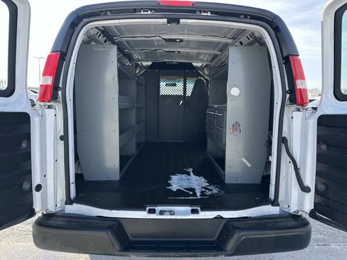 Certified 2023 Chevrolet Express 2500 w/ Driver Convenience Package image 9