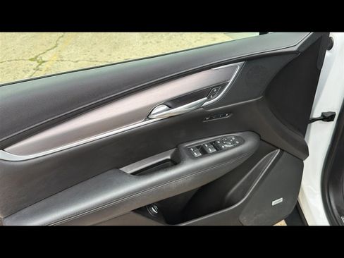 Used 2019 Cadillac XT5 Premium Luxury AWD/4WD image 7