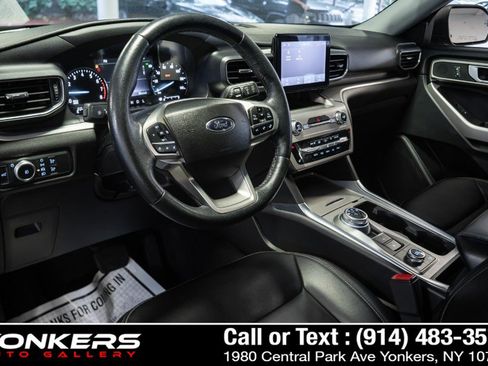 Used 2022 Ford Explorer XLT w/ Equipment Group 202A AWD/4WD image 41