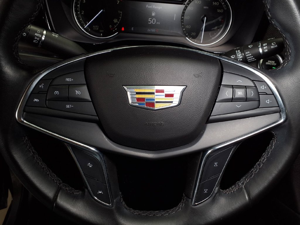 Certified 2023 Cadillac XT5 Luxury FWD image 7