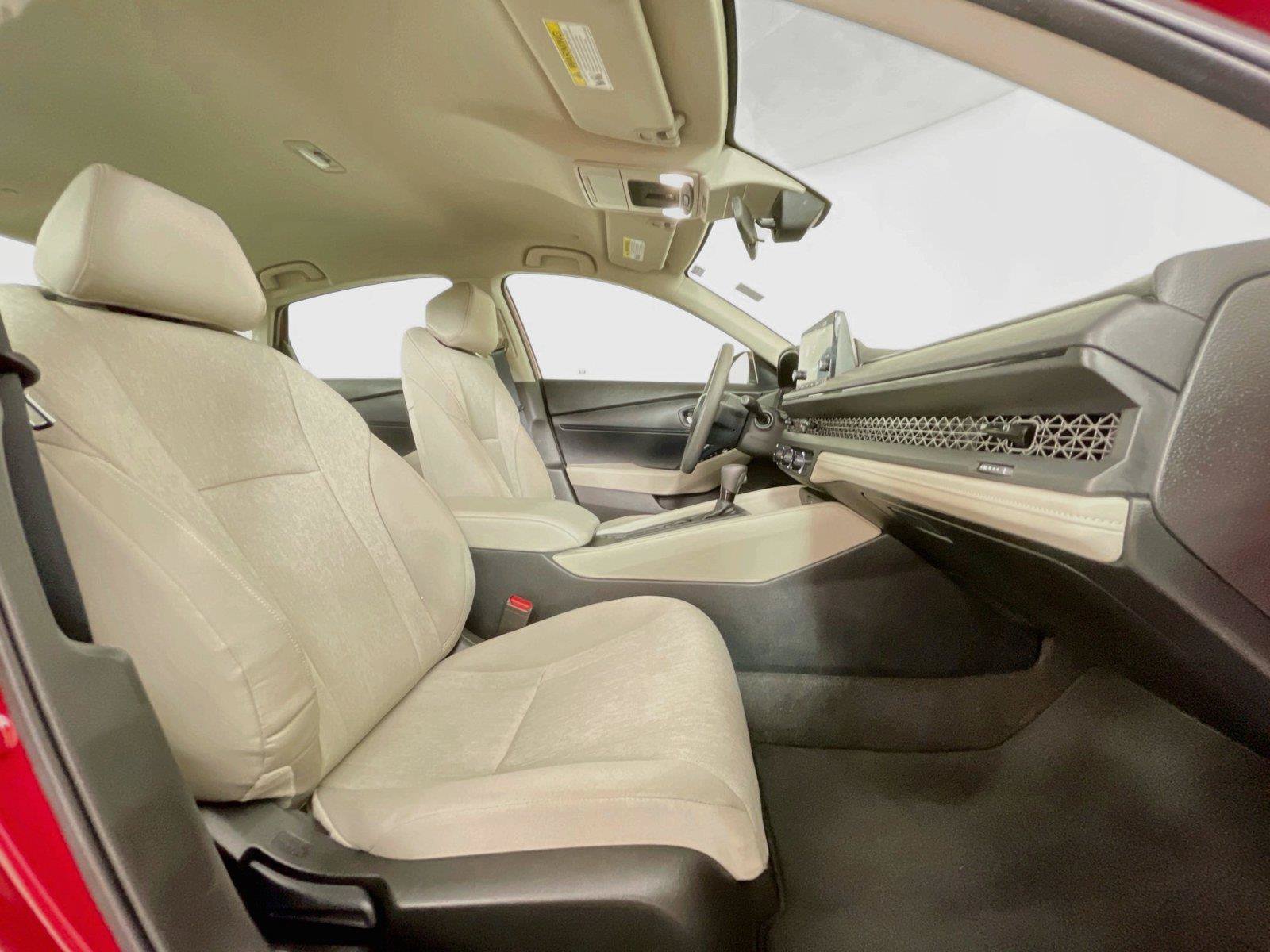 Certified 2025 Honda Accord LX image 29