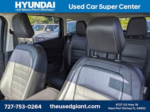 Used 2018 Ford Escape SEL AWD/4WD image 3