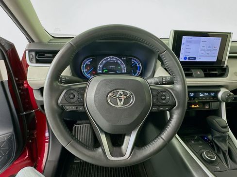 Used 2024 Toyota RAV4 XLE w/ Convenience Package image 12