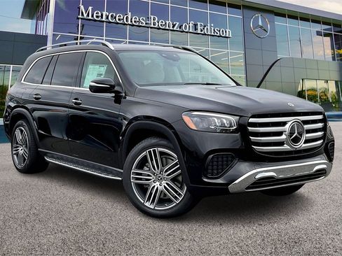 New 2026 Mercedes-Benz GLS 450 4MATIC image 1