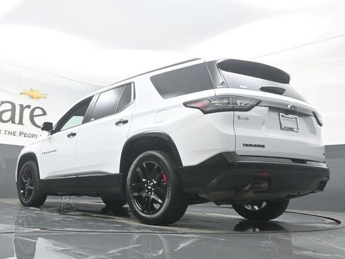 Used 2021 Chevrolet Traverse Premier w/ Redline Edition image 5