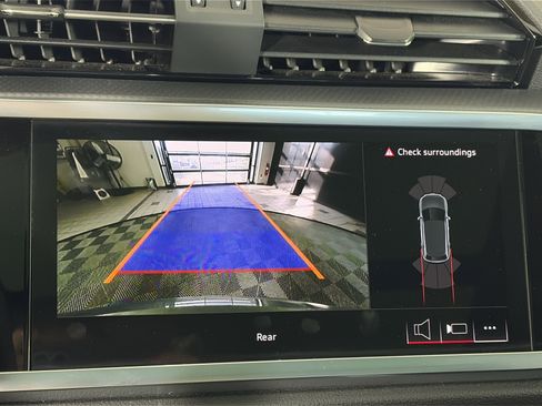 Certified 2025 Audi Q3 2.0T Premium image 22