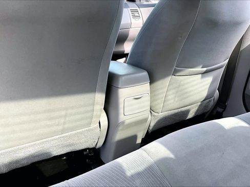 Used 2012 Toyota Corolla LE FWD image 32