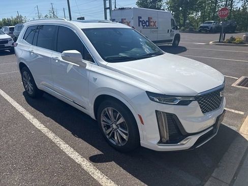Used 2020 Cadillac XT6 Premium Luxury AWD/4WD image 1