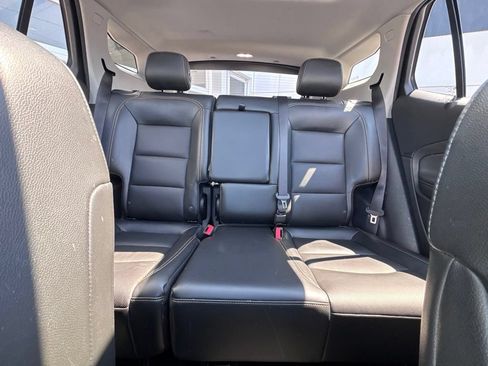 Used 2019 GMC Terrain SLT w/ Preferred Package AWD/4WD image 29