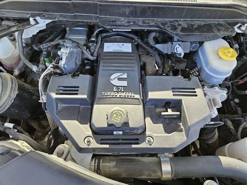 Used 2023 RAM 3500 Laramie image 35