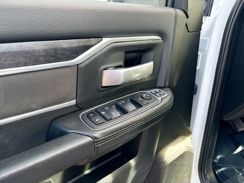 Used 2024 RAM 2500 Big Horn AWD/4WD image 17