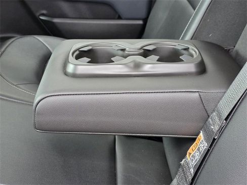 Used 2020 Chevrolet Colorado Z71 w/ Z71 Midnight Edition image 10