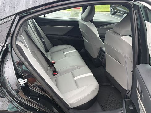 New 2026 Toyota Camry SE FWD image 12