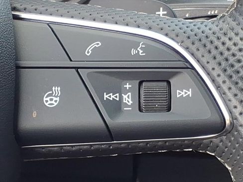 Used 2022 Audi SQ5 Premium w/ Convenience Package image 20