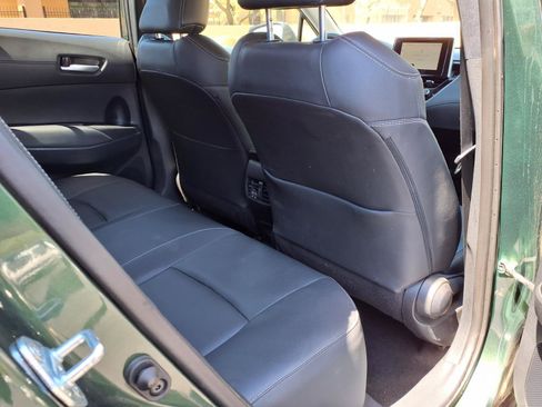 Used 2025 Toyota Corolla Cross XLE w/ Convenience Package FWD image 13