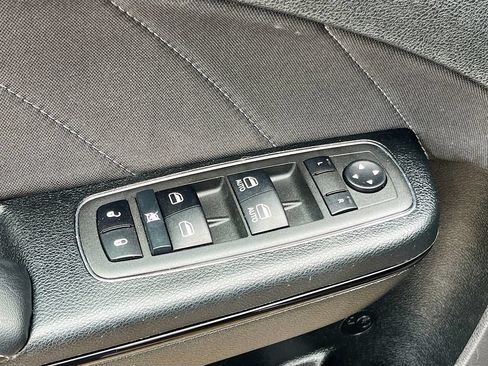 Used 2022 Dodge Charger R/T w/ Blacktop Package RWD image 17