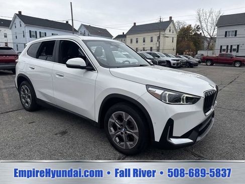 Used 2023 BMW X1 xDrive28i AWD/4WD image 2