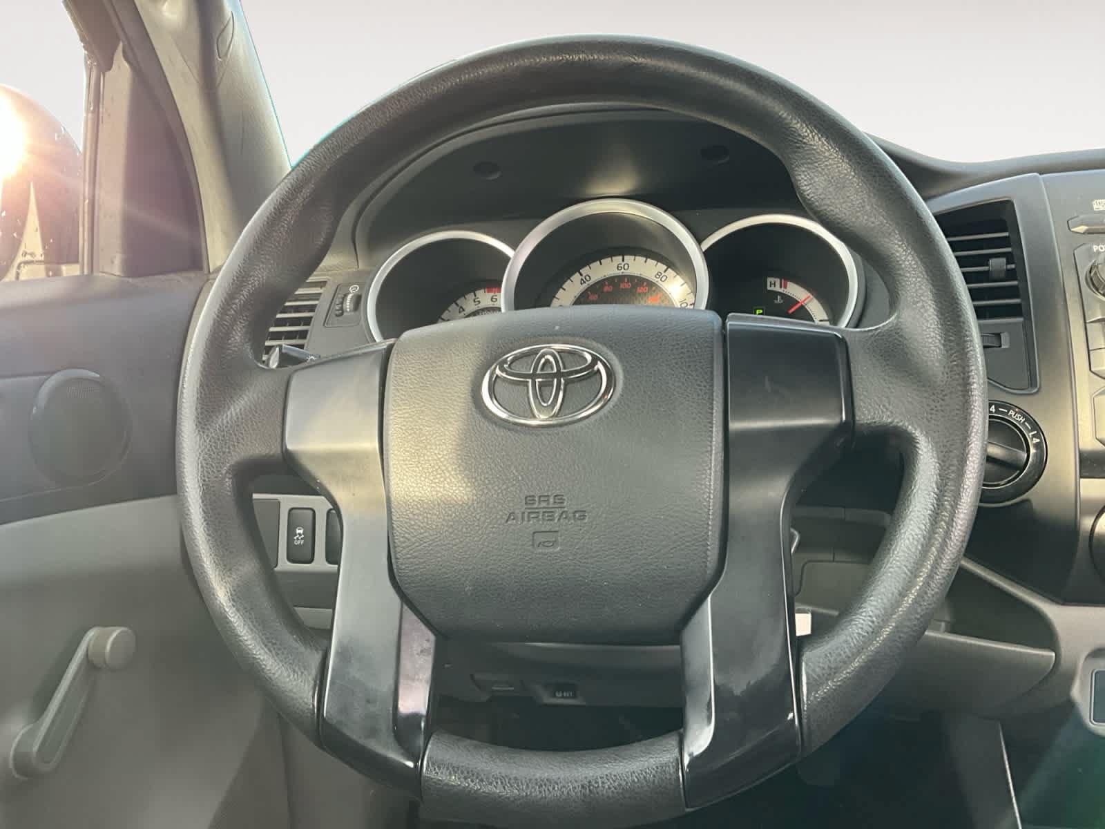 Used 2012 Toyota Tacoma 4x4 Regular Cab image 12