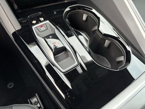 New 2025 Audi Q5 2.0T Premium Plus image 32