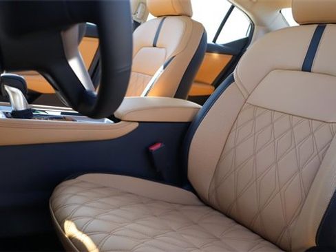 New 2025 Nissan Sentra SV w/ SV Premium Package image 17