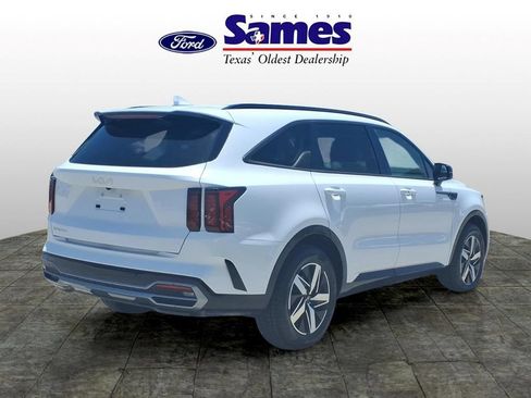 Used 2023 Kia Sorento S FWD image 3