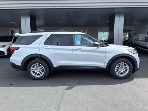 New 2026 Ford Explorer Active AWD/4WD image 10