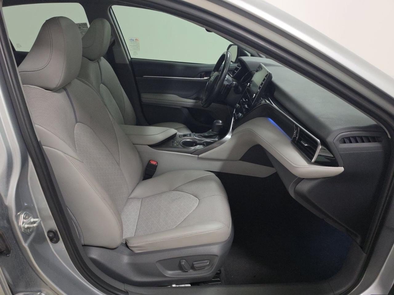 Used 2021 Toyota Camry XSE w/ Navigation Package FWD image 10