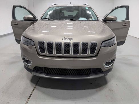 Used 2019 Jeep Cherokee Limited image 15