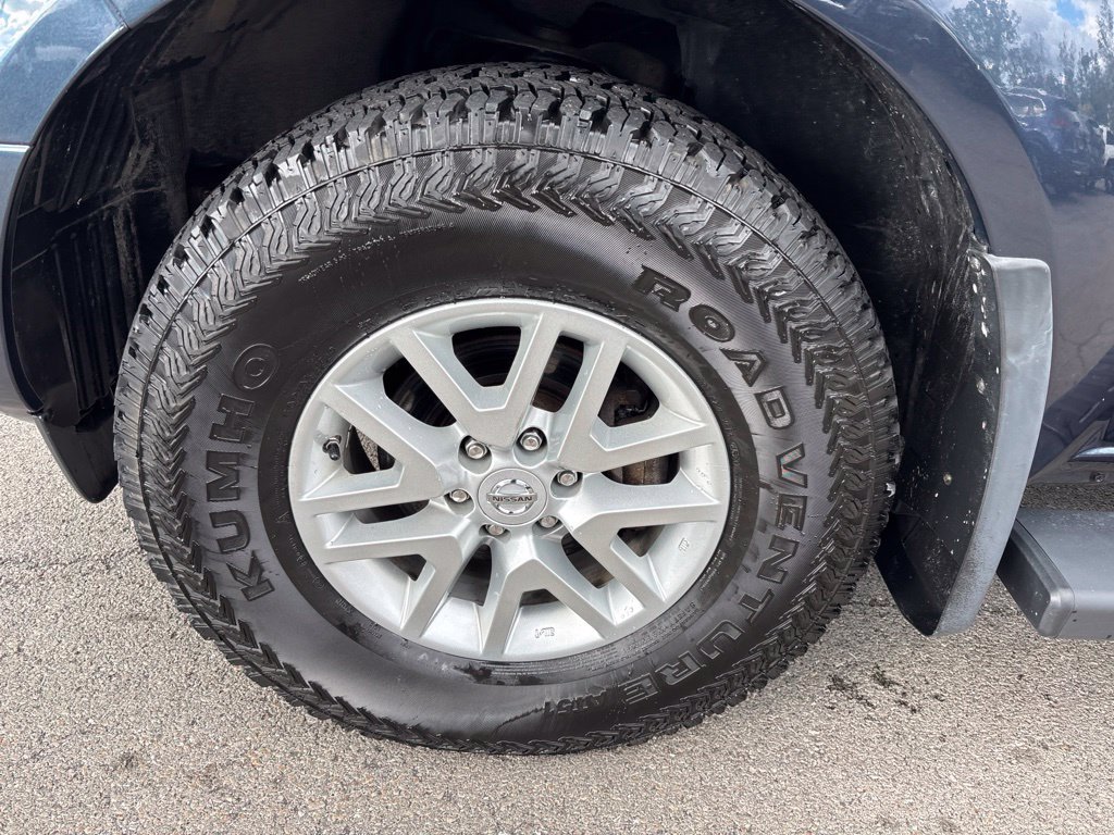Used 2019 Nissan Frontier SV AWD/4WD image 11
