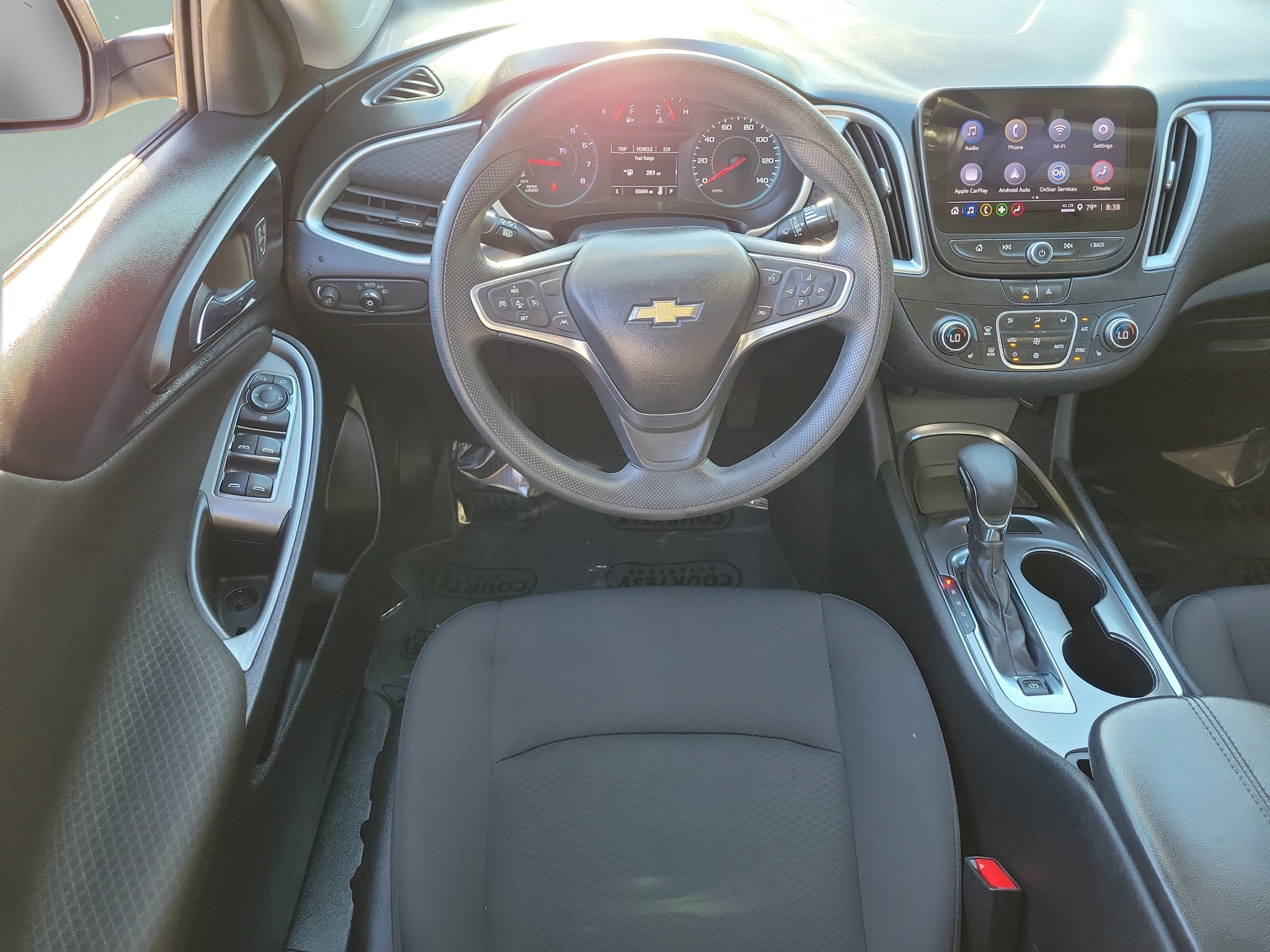 Used 2023 Chevrolet Malibu LT FWD image 9