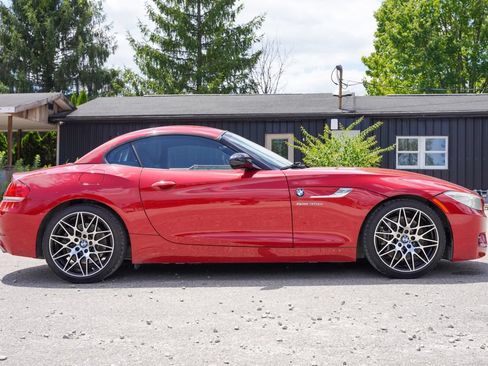 Used 2016 BMW Z4 sDrive35is RWD image 9