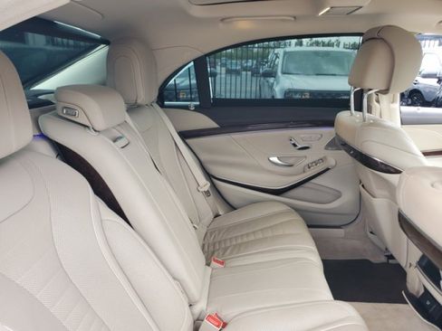 Used 2019 Mercedes-Benz S 560 Sedan w/ AMG Line Exterior image 36