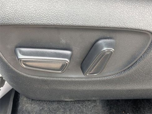 Certified 2024 Toyota Highlander LE image 15