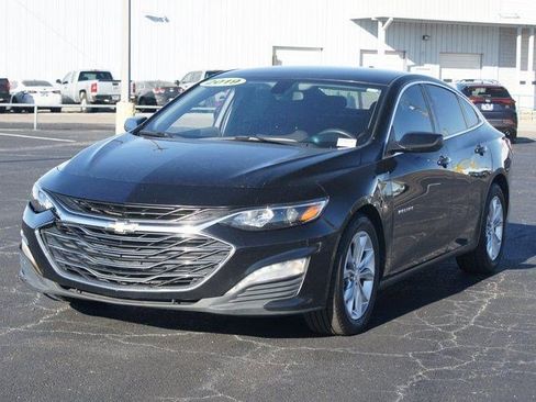 Used 2019 Chevrolet Malibu LT image 2