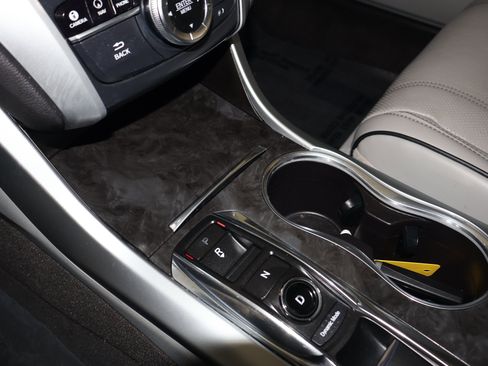 Used 2019 Acura TLX w/Advance Pkg image 34