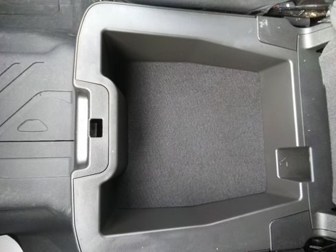 Used 2023 Chevrolet Silverado 1500 LT w/ Convenience Package II image 18