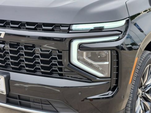 New 2026 Chevrolet Suburban LS w/ LS Custom Edition AWD/4WD image 9