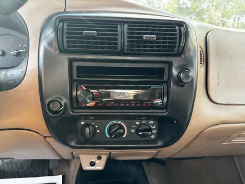 Used 1998 Ford Ranger Splash image 17