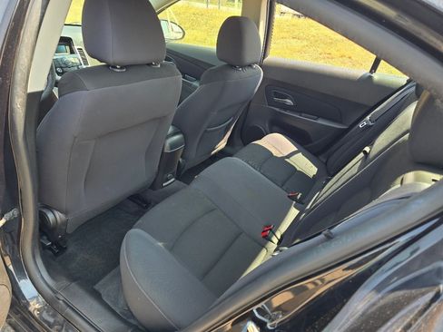 Used 2016 Chevrolet Cruze LT FWD image 15