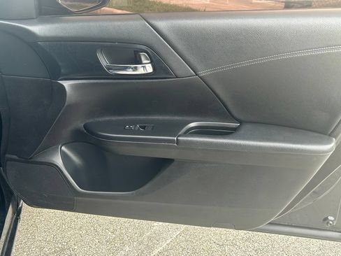 Used 2013 Honda Accord Sport image 27