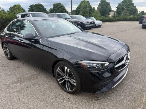 Used 2022 Mercedes-Benz C 300 4MATIC Sedan image 3