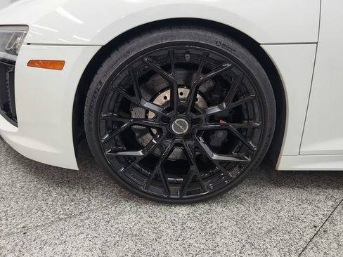 Used 2017 Audi R8 V10 AWD/4WD image 16