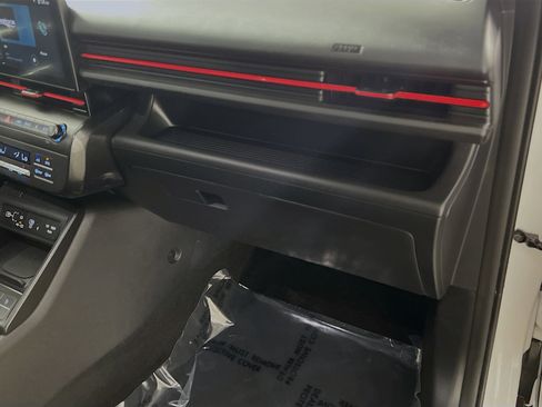 Used 2024 Hyundai Kona N Line image 34