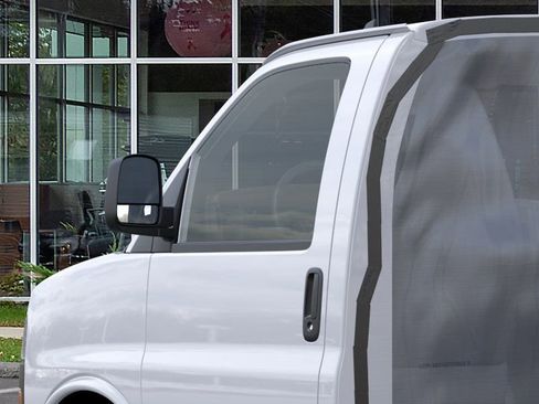 New 2025 GMC Savana 3500 w/ Power Convenience Package image 12