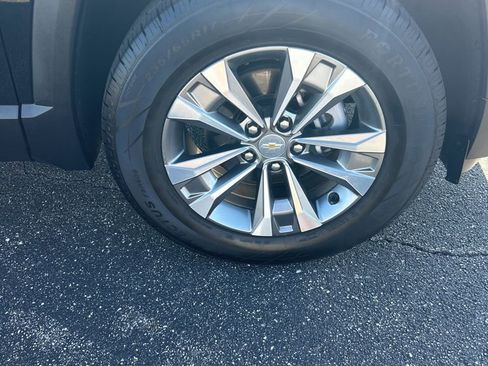 Used 2025 Chevrolet Equinox LT w/ Convenience Package II image 23