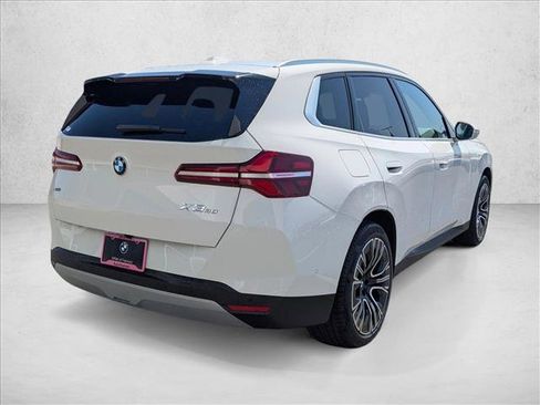 Used 2025 BMW X3 xDrive30i w/ Premium Package AWD/4WD image 2