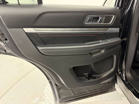 Used 2018 Ford Explorer Sport w/ Equipment Group 401A image 27