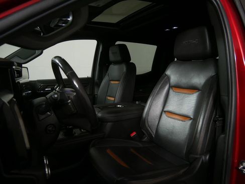 Used 2022 GMC Sierra 1500 AT4 w/ Technology Package image 12